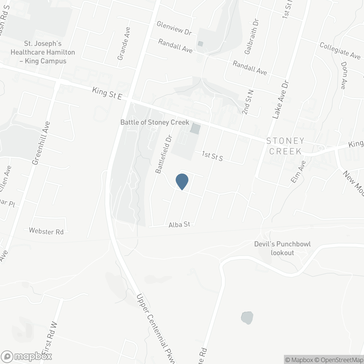 43 WYNGATE AVENUE E, Hamilton, Ontario L8G 1T3